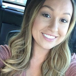 Meet your Posher, Alysha